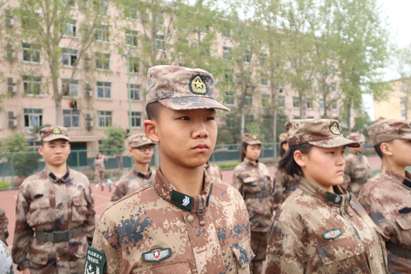 孩子完全不听从父母的管教怎么办